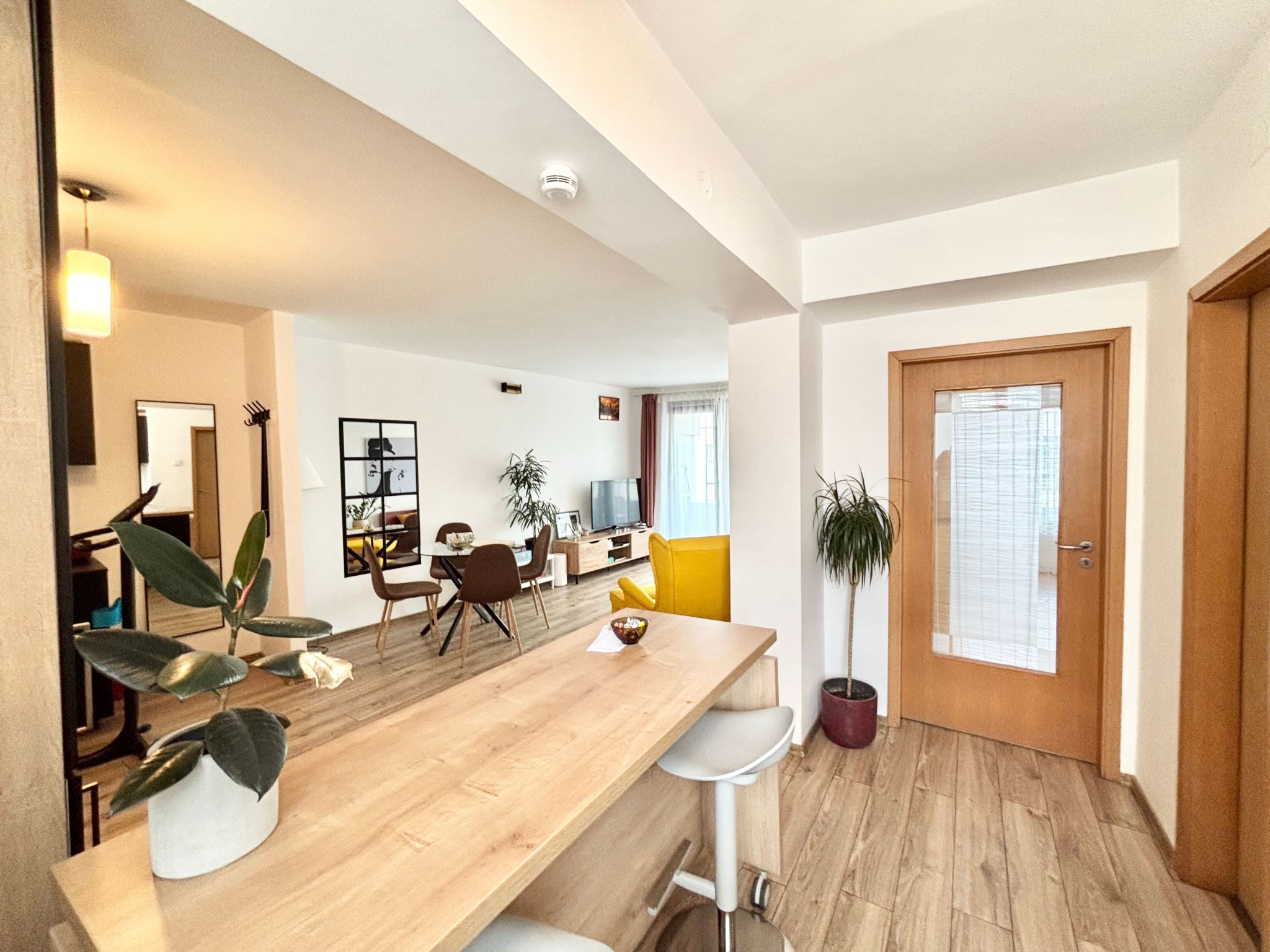 Opera Sunrise zentrale moderne Balkonwohnung-Binnen