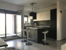 Modern appartement met tuin, garage & airco op 4 km van centrum Boekarest - thumbnail 3