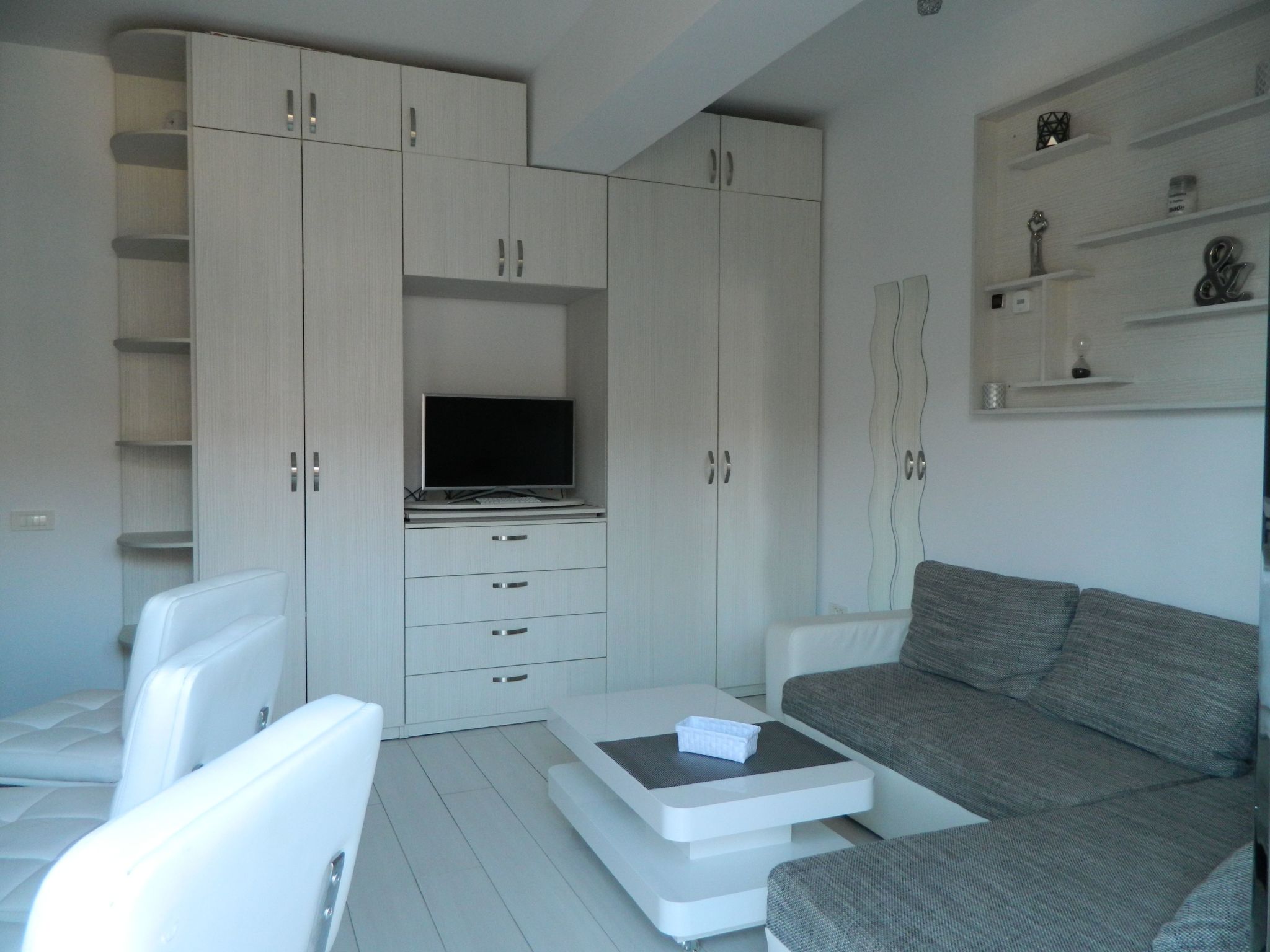 Wohnung "Militari Residence M1" — Living Room (5 of 13)