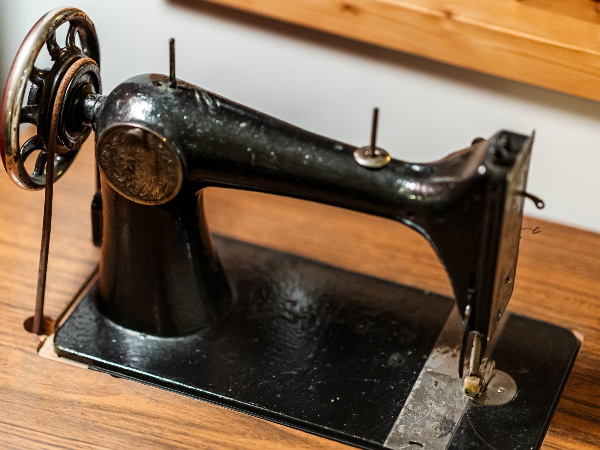 Kleines Haus mit Werkstatt-Binnen