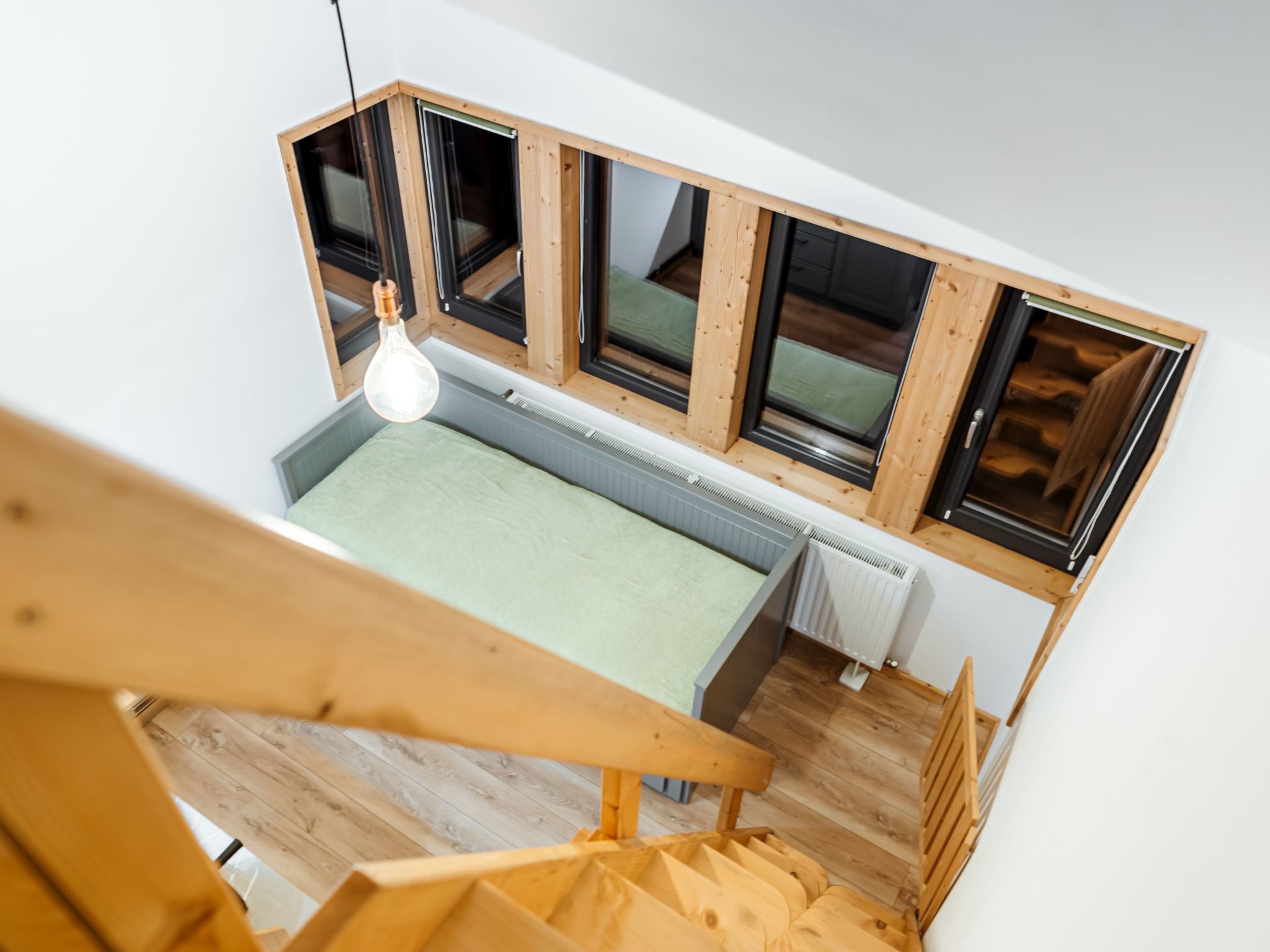 Kleines Haus mit Werkstatt-Binnen