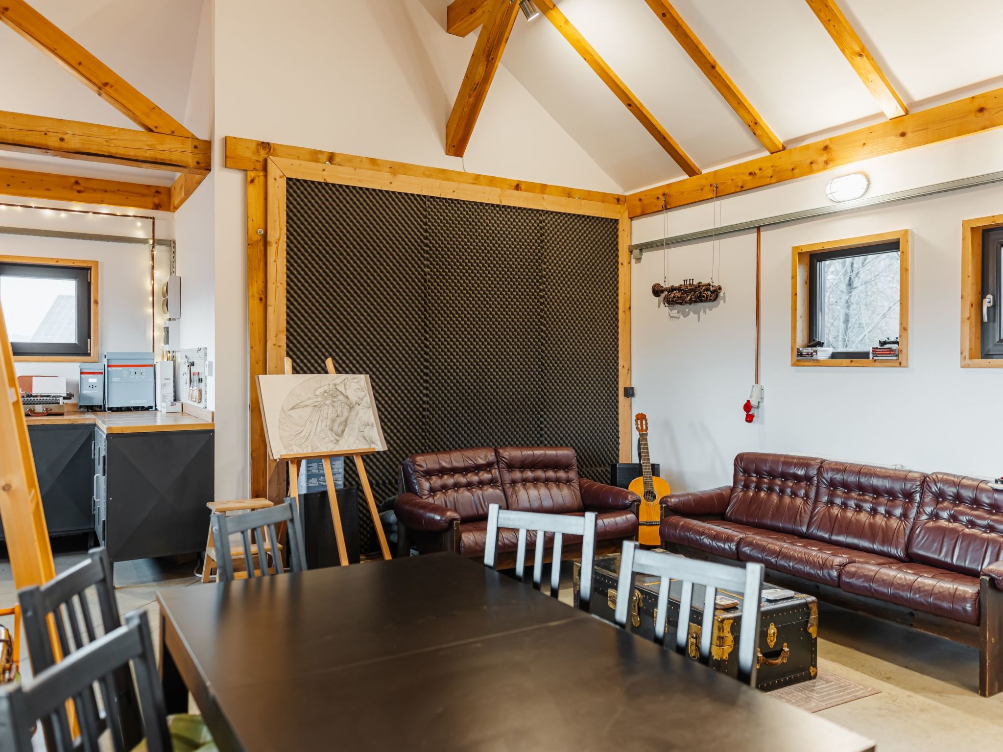 Kleines Haus mit Werkstatt-Binnen