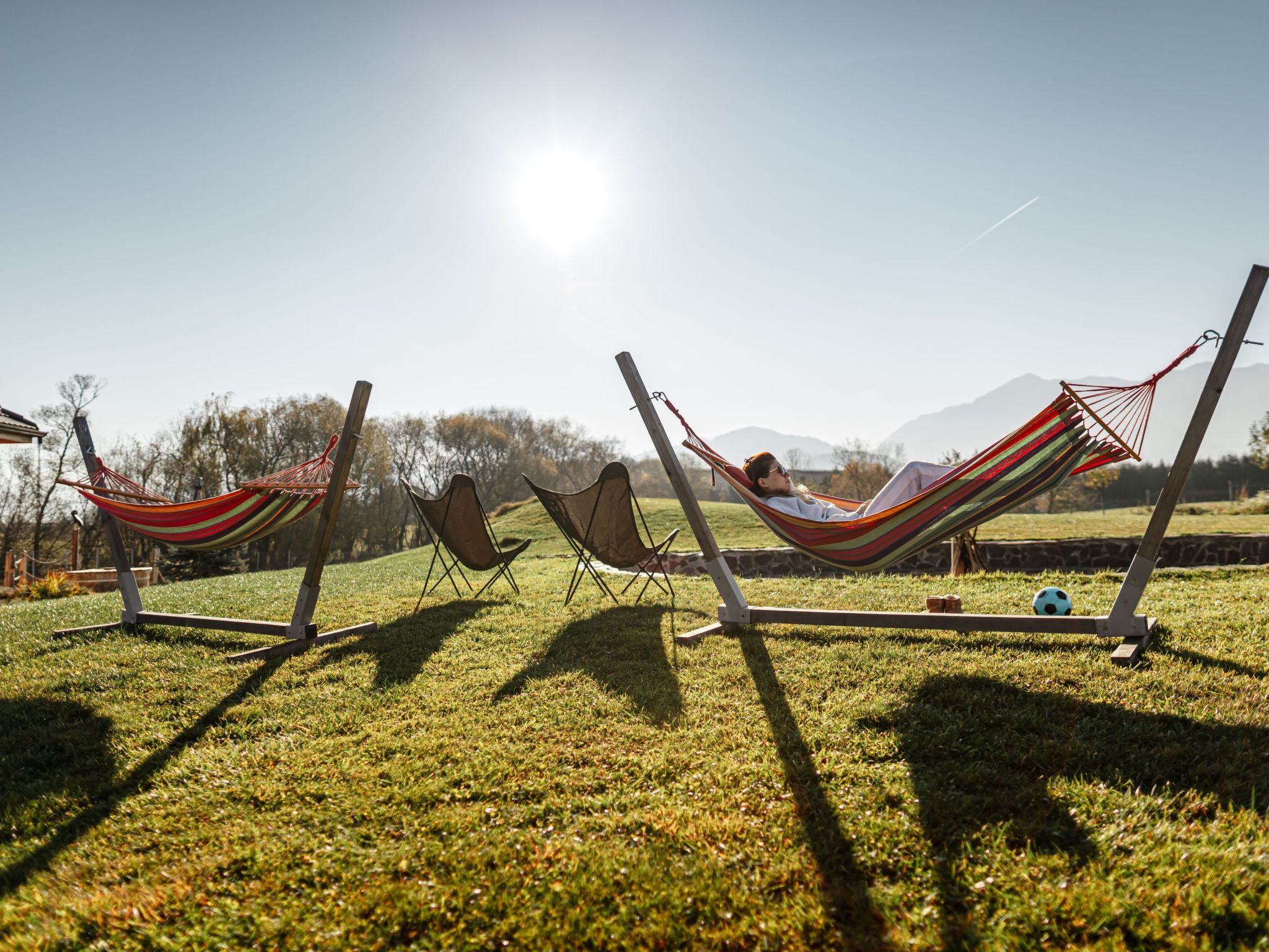 Kleines Haus mit Werkstatt-Buiten