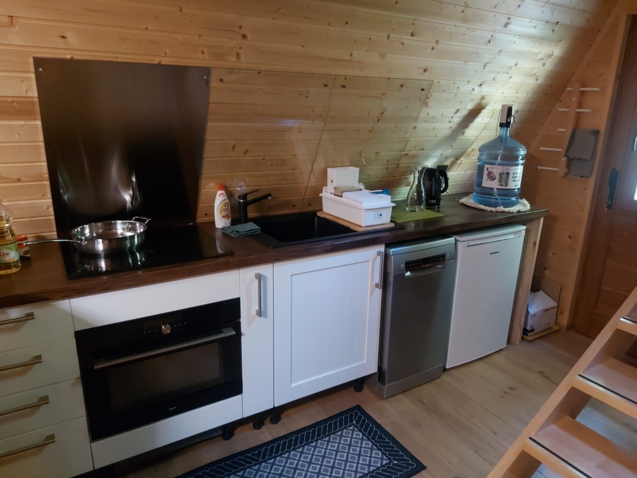 Berghütte "Pumbaa House" mit eigenem 'Pool'-Binnen