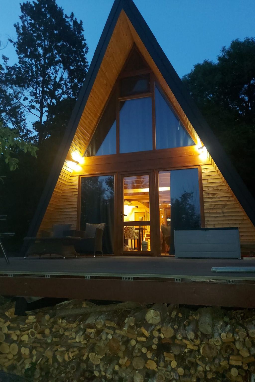 Berghütte "Pumbaa House" mit eigenem 'Pool'-Binnen