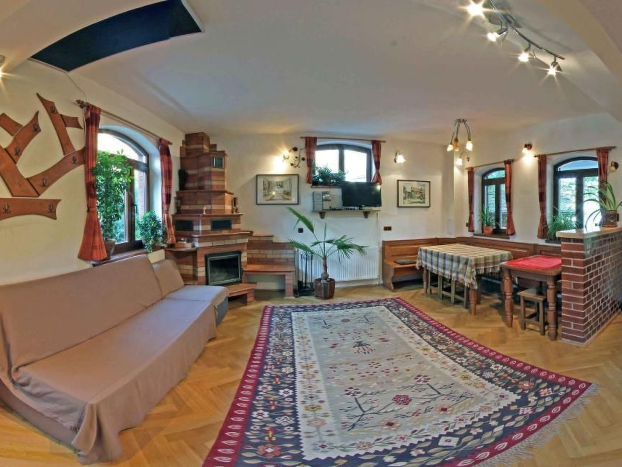 Casa Crina in Karpaten-Dorf in Siebenbürgen-Image-tags.info