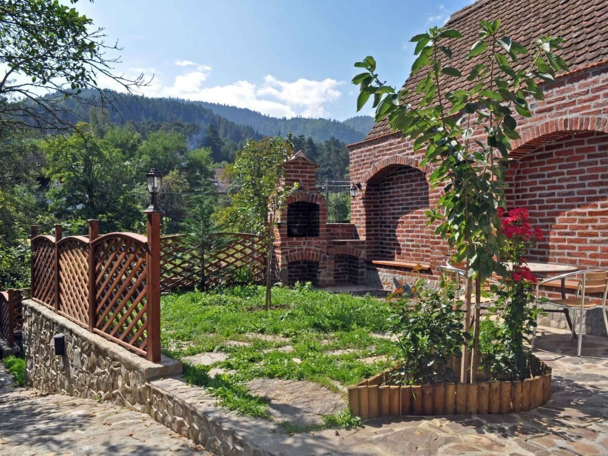 Casa Crina in Karpaten-Dorf in Siebenbürgen-Image-tags.info