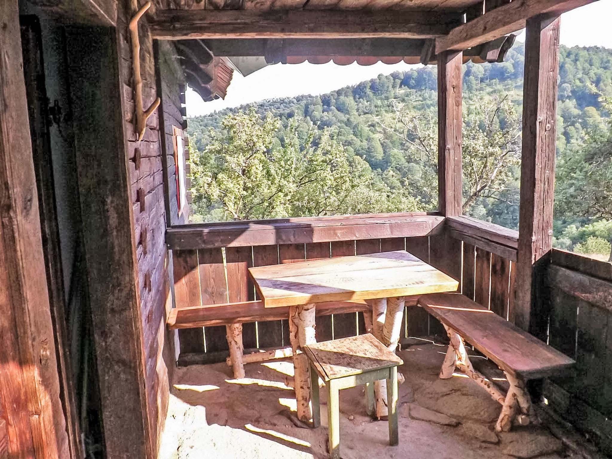 In Sibiel mit Terrasse und Grill - Outside