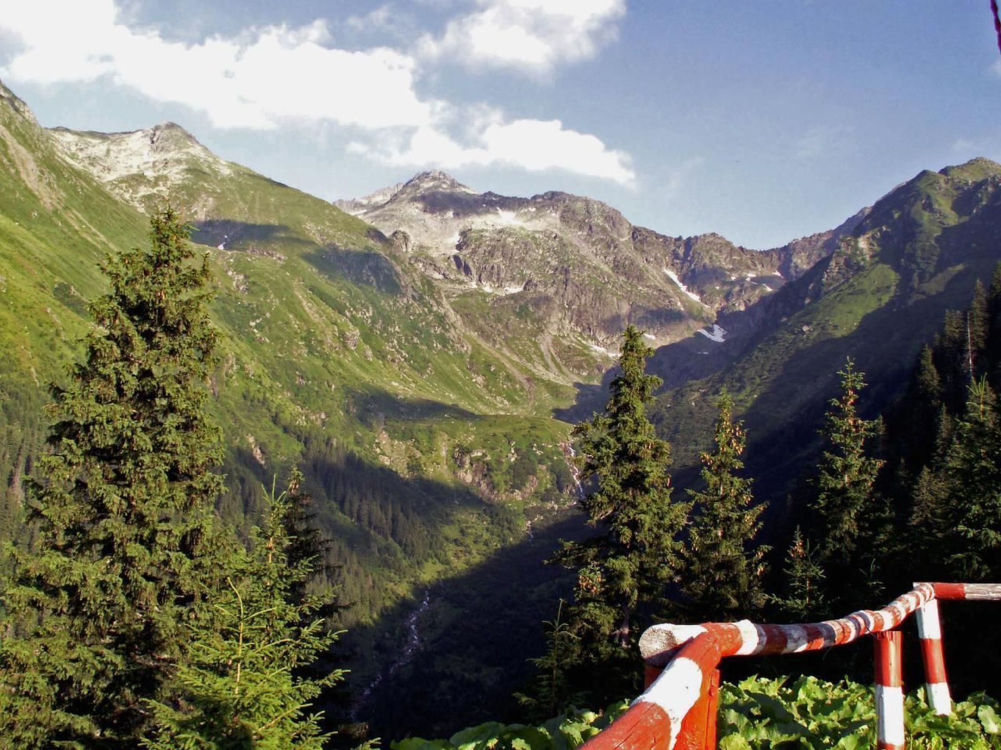 In Sibiel mit Terrasse und Grill-Buiten