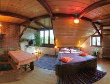 Bergzicht en rustiek comfort in vakantiehuis Casa Crina, Vale - thumbnail 4