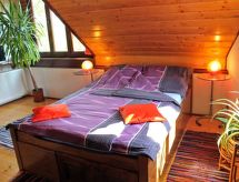 Bergzicht en rustiek comfort in vakantiehuis Casa Crina, Vale - thumbnail 6