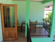 Charmant appartement aan Grand Anse met BBQ, 250m van zee | Beau Vallon - thumbnail 6