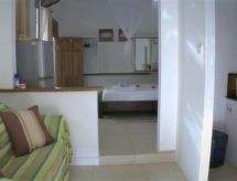 Appartement Merle: Uw Romantische Verblijf met Tuin en BBQ nabij Beau Vallon - thumbnail 4
