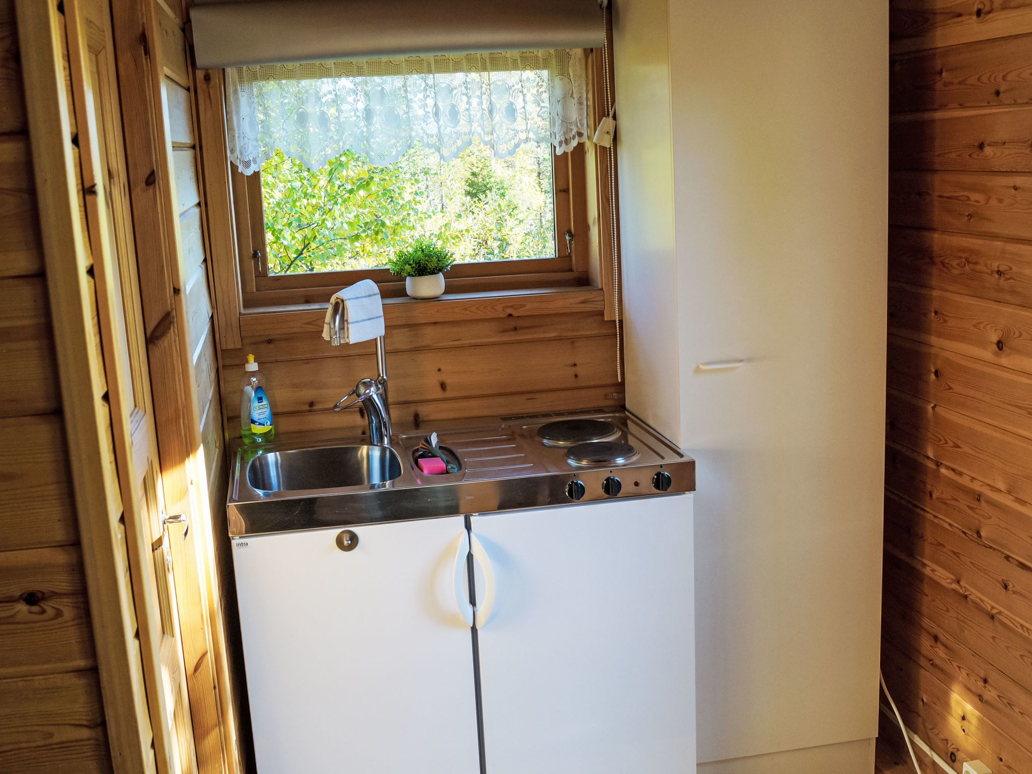 Maison Fjällrävstuga – Cuisine et coin repas, photo 13 sur 32