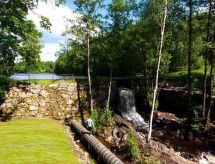 Sfeervol Zweedse woning direct aan meer met sauna en open haard - thumbnail 5