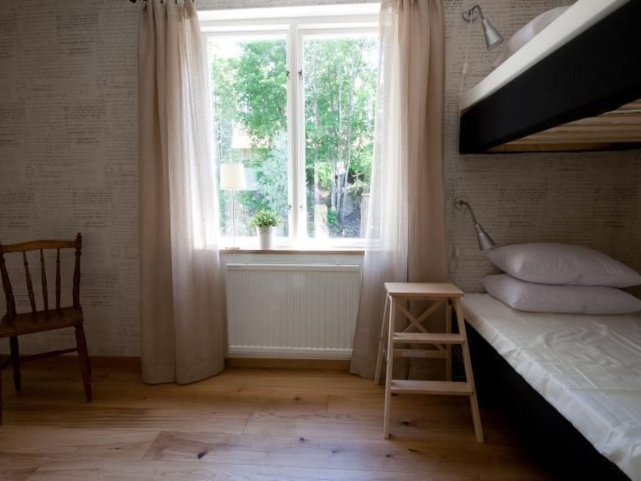 Direkt am See gelegen-Dedans