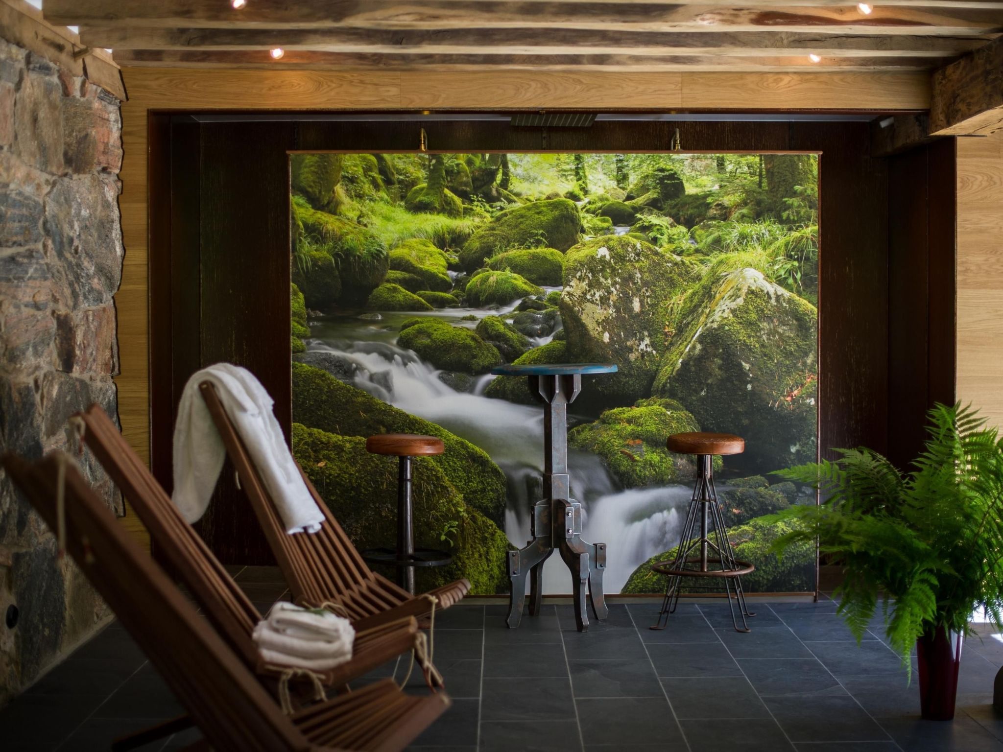 Direkt am See gelegen-Dedans