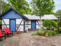 Intiem Zweeds vakantiehuis midden in de natuur bij Ängelholm - thumbnail 1