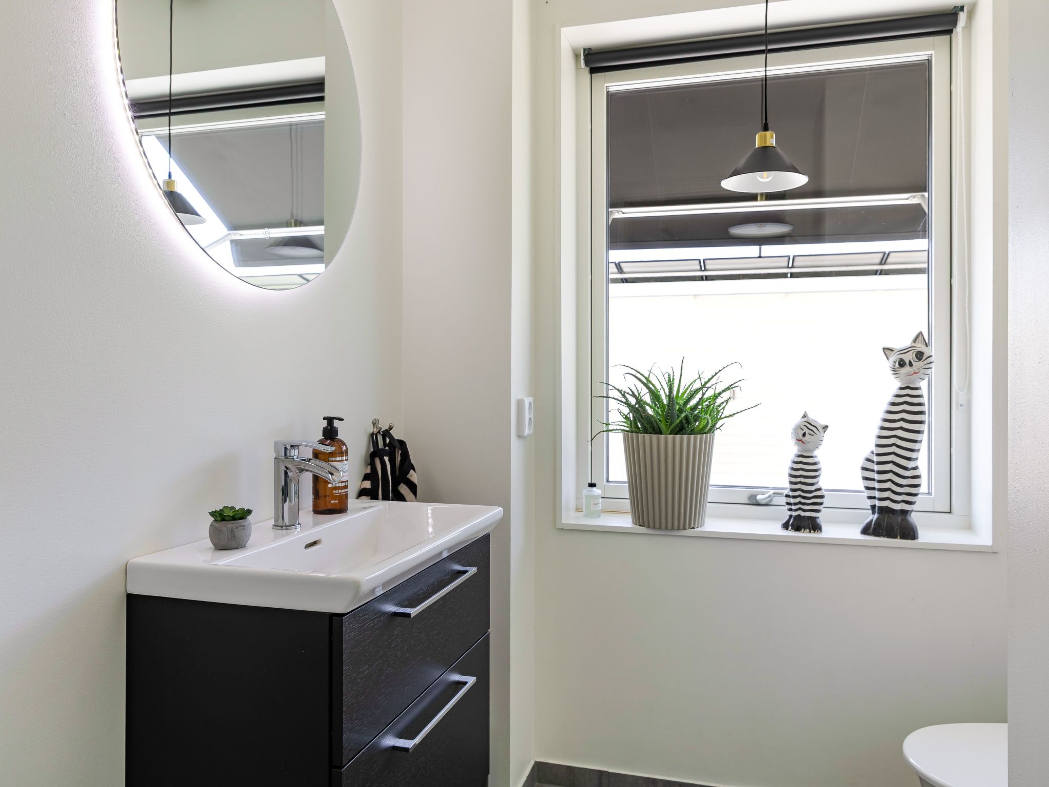 Moderne villa aan de rivier met eigen boot en steiger in Asarum, Blekinge - foto 18