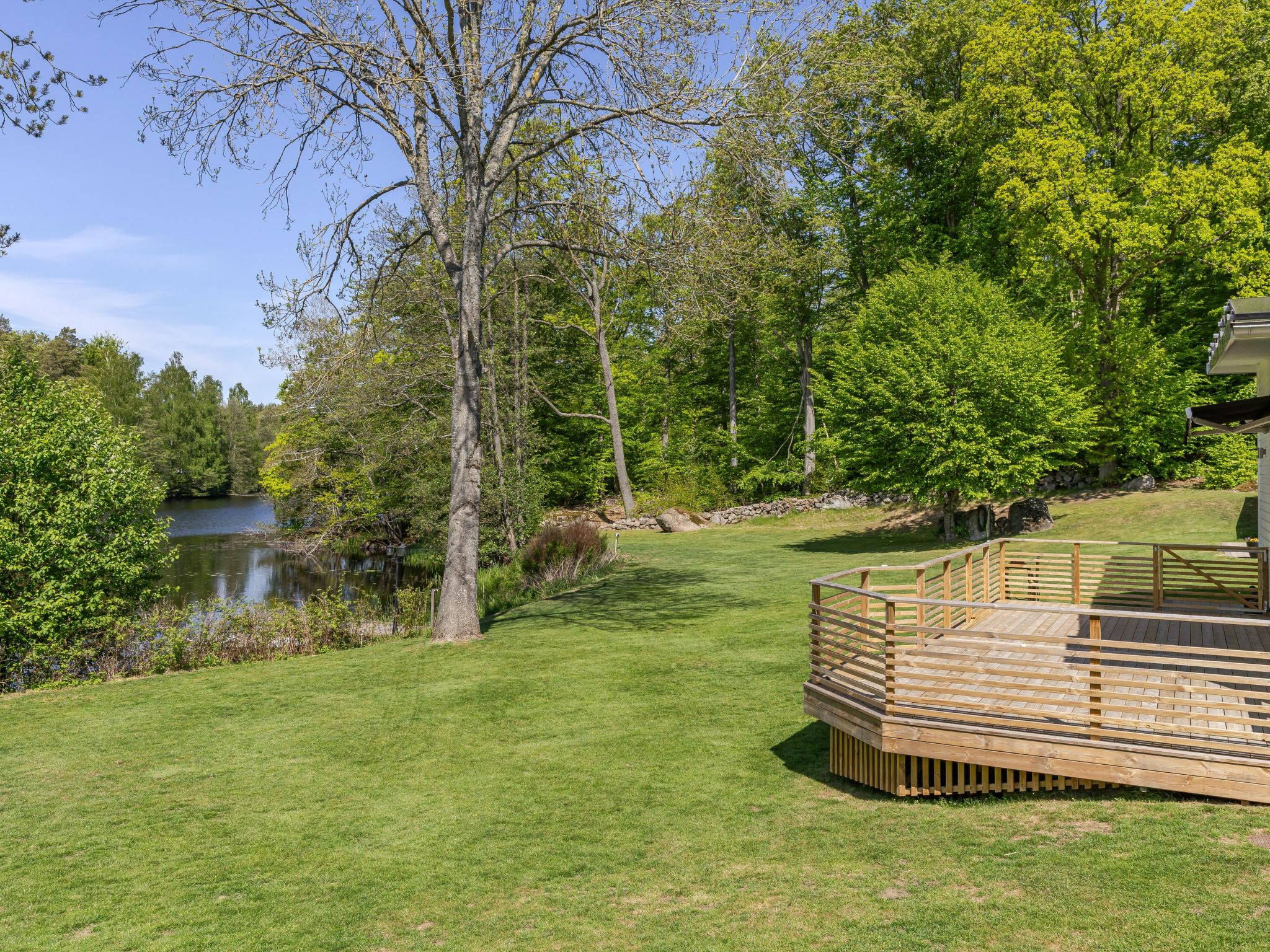 Moderne villa aan de rivier met eigen boot en steiger in Asarum, Blekinge - foto 21