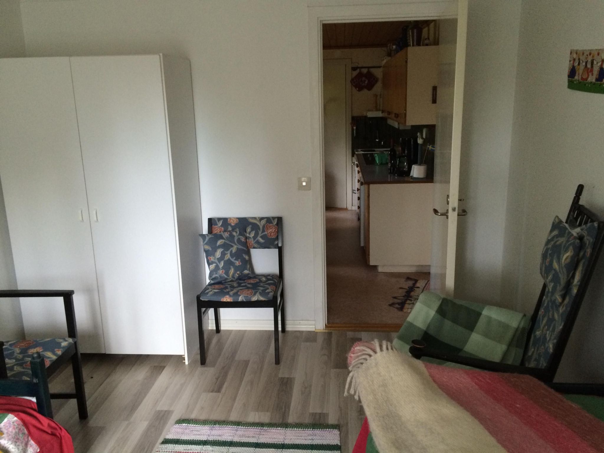 Mit Privatparkplatz-Dedans