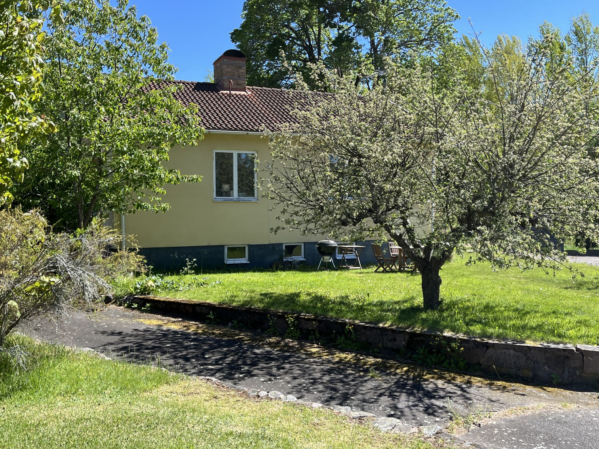 Skolhuset - Buiten