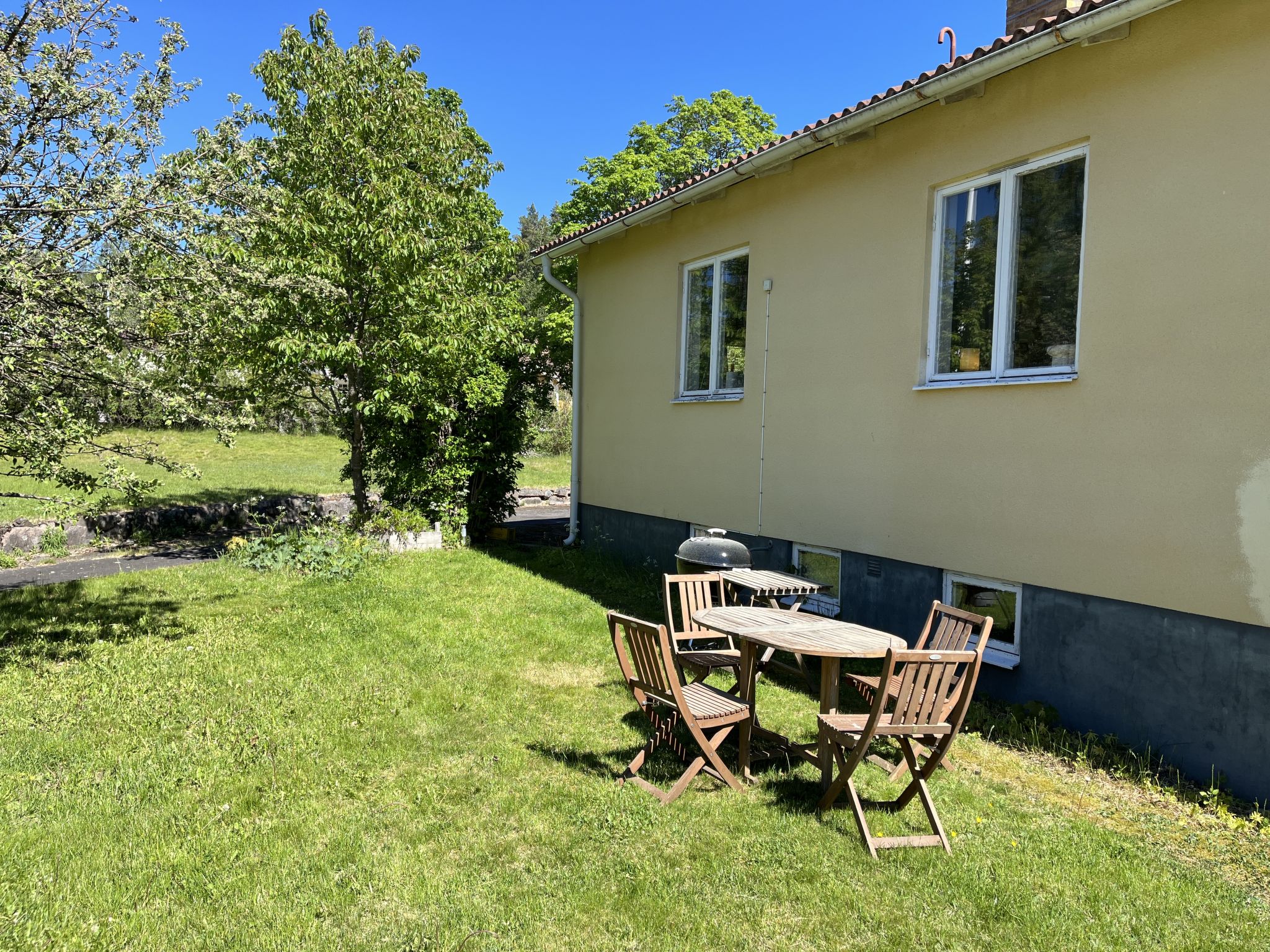 Skolhuset - Buiten