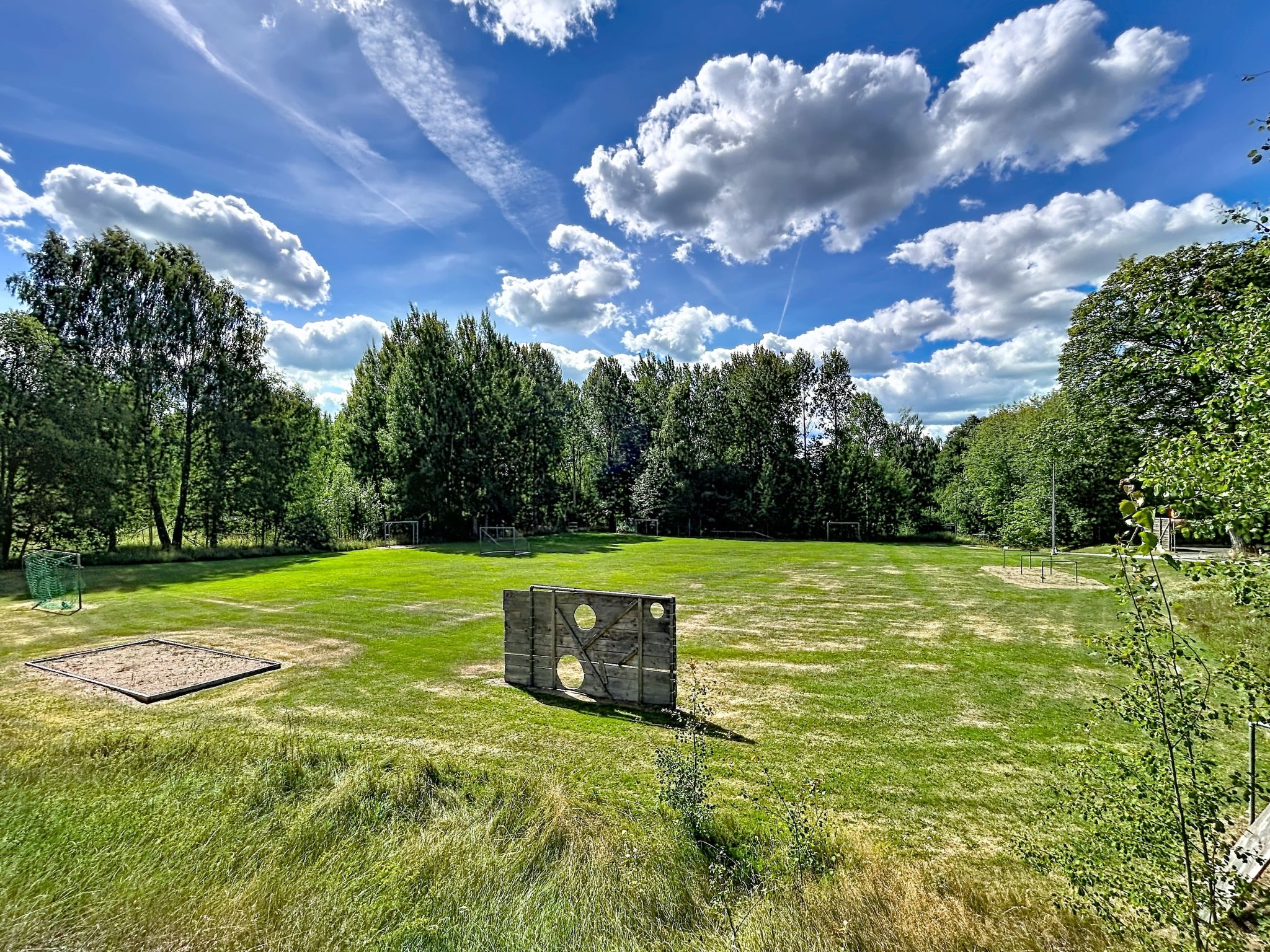 Skolhuset - Buiten