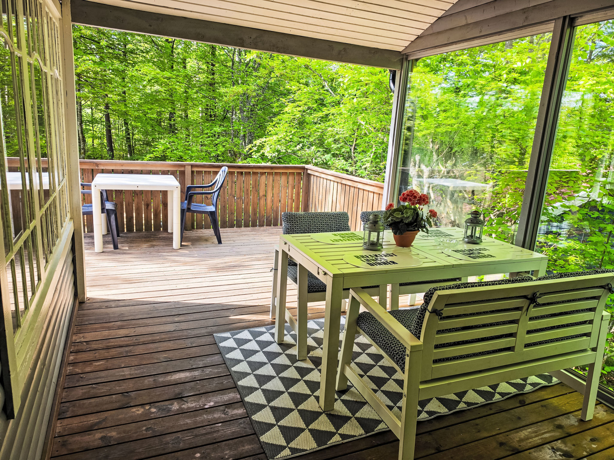 Cottage mit Whirlpool - Buiten