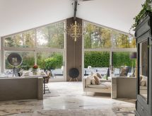 Villa op 800 m van zee in Halmstad met verwarmd zwembad en whirlpool - thumbnail 2