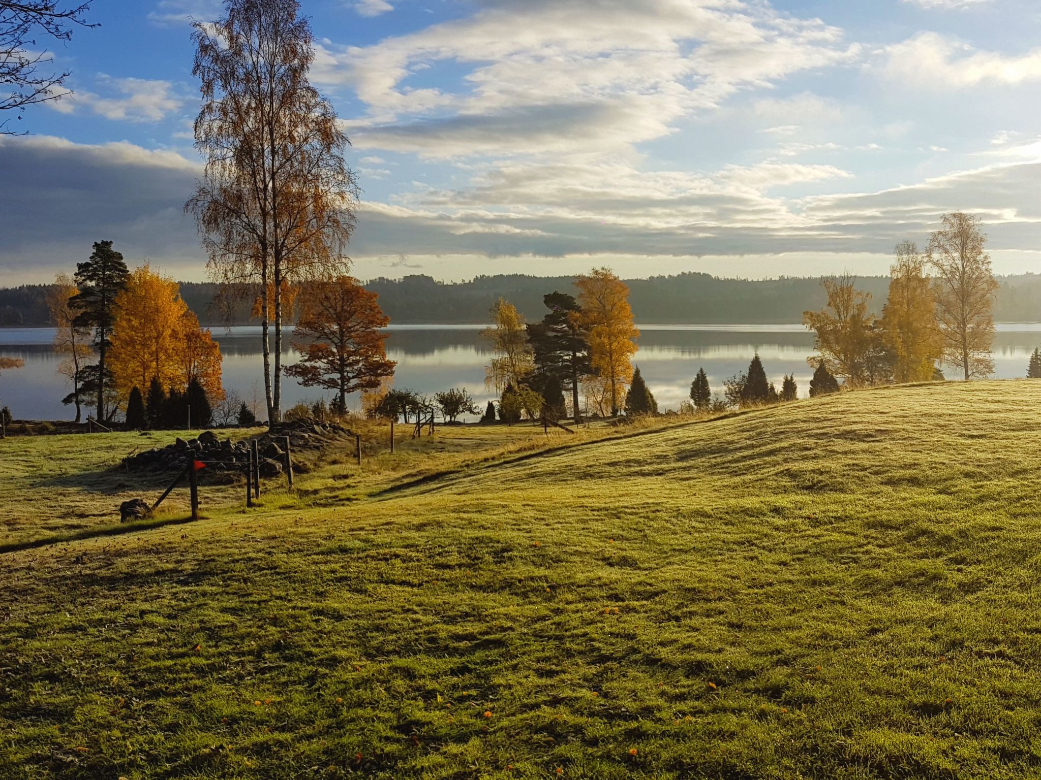 Haus mit toller Aussicht an einem schönen See-Inside