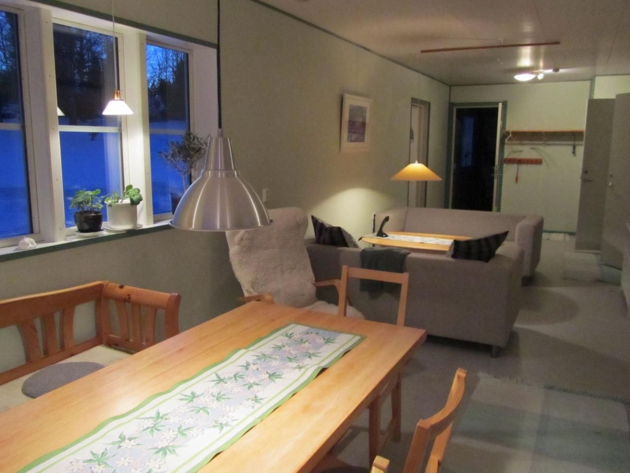 Haus mit toller Aussicht an einem schönen See-Inside