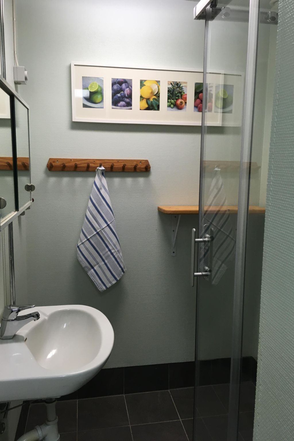 Haus mit toller Aussicht an einem schönen See-Inside