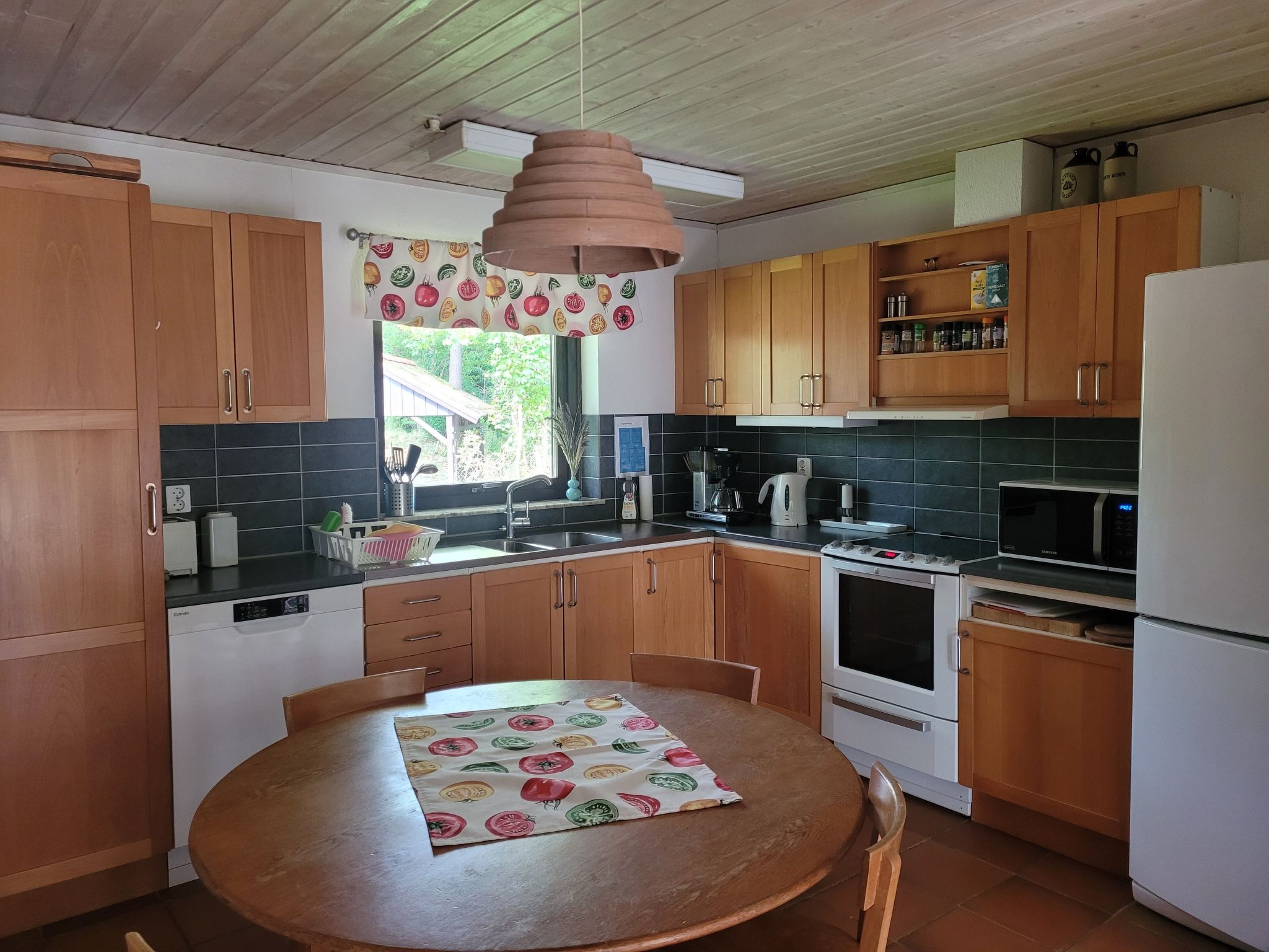 Mit Garten, Grill und Terrasse-Image-tags.info