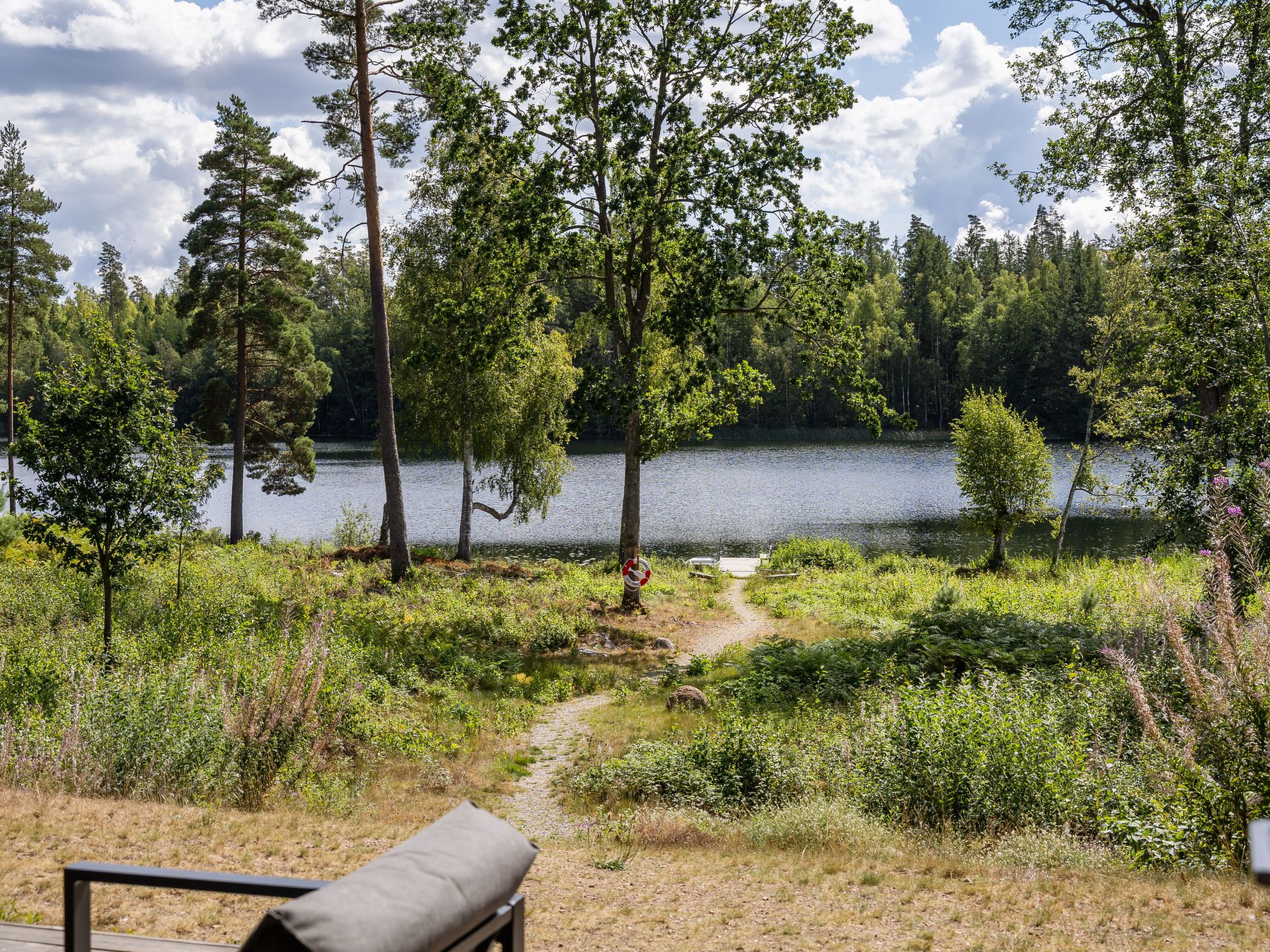 Paradiset-Buiten