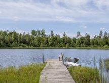 Vrijstaand vakantiehuis bij meer in Holmsjö met roeiboot en grote tuin - thumbnail 2