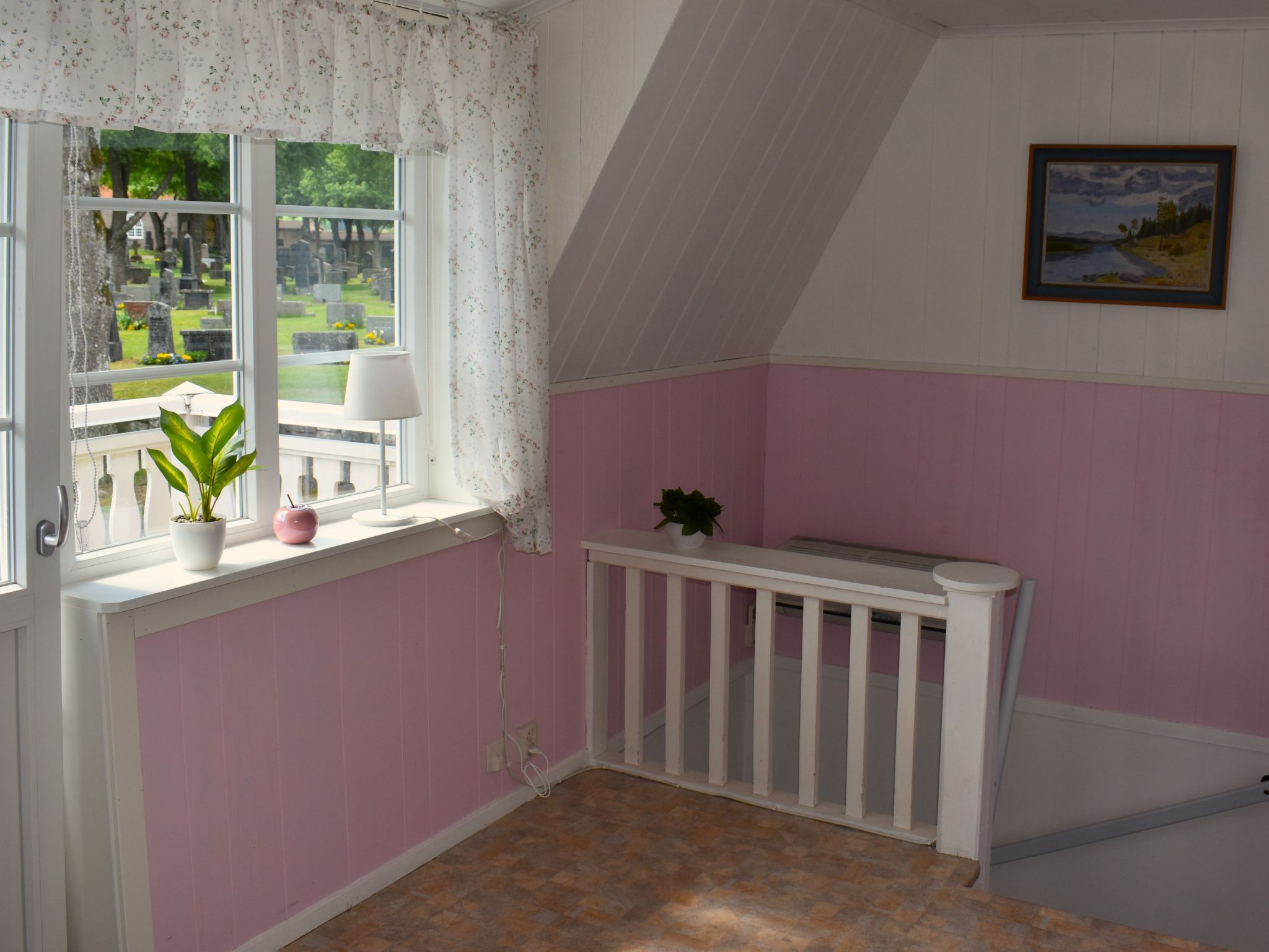 Typisch schwedisches Ferienhaus mit Garten-Drinnen