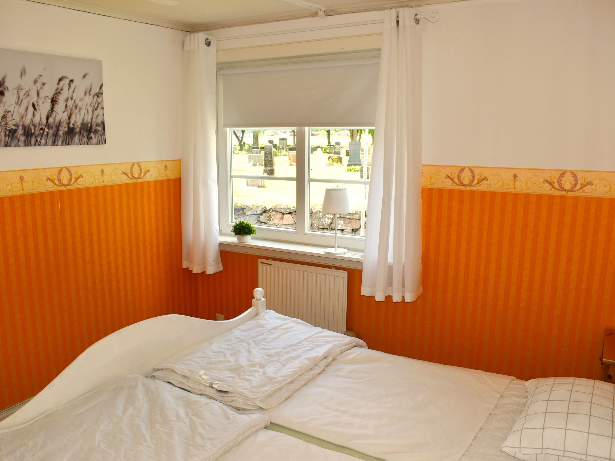 Typisch schwedisches Ferienhaus mit Garten-Drinnen