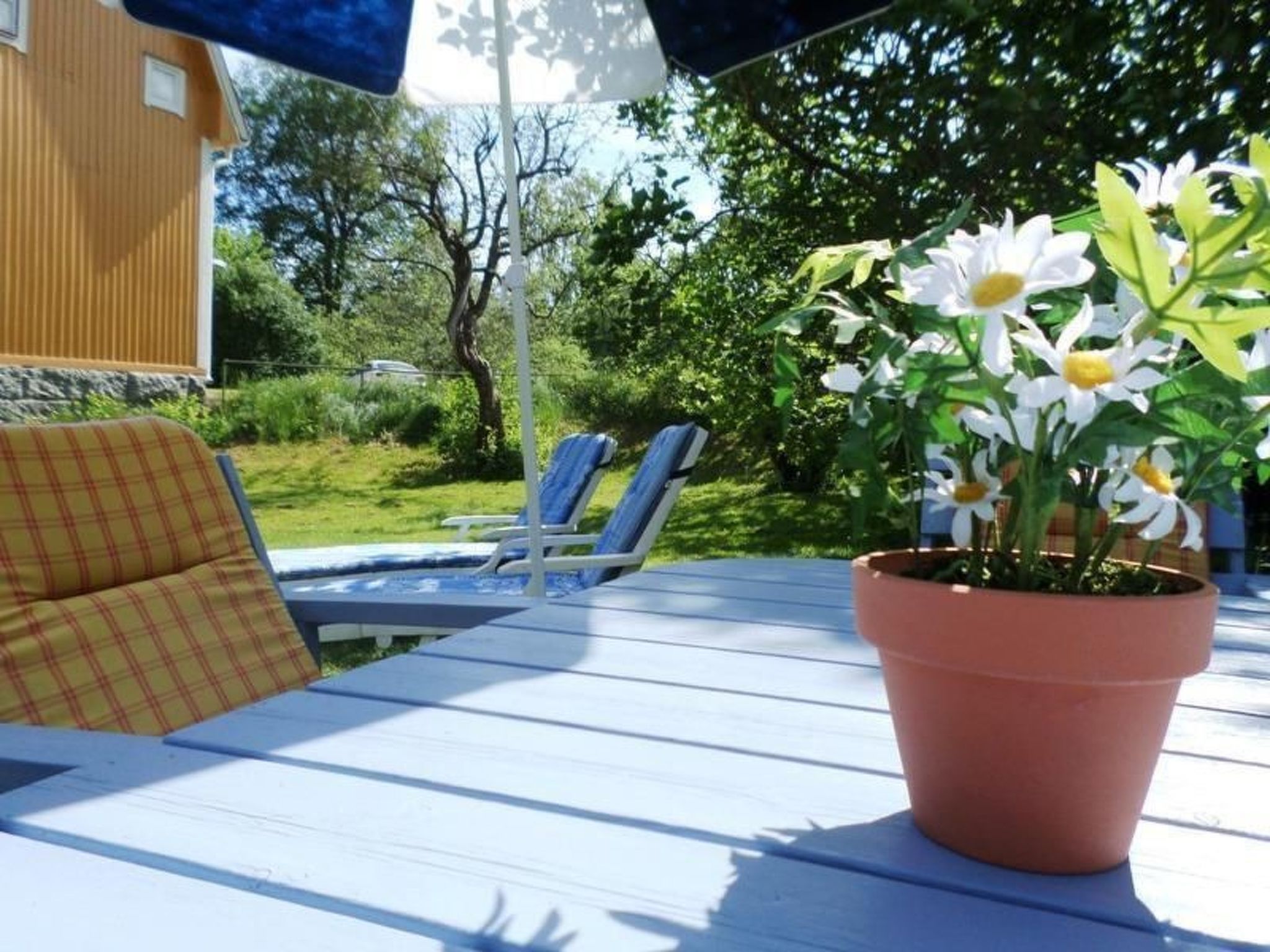 Typisch schwedisches Ferienhaus mit Garten-Drinnen