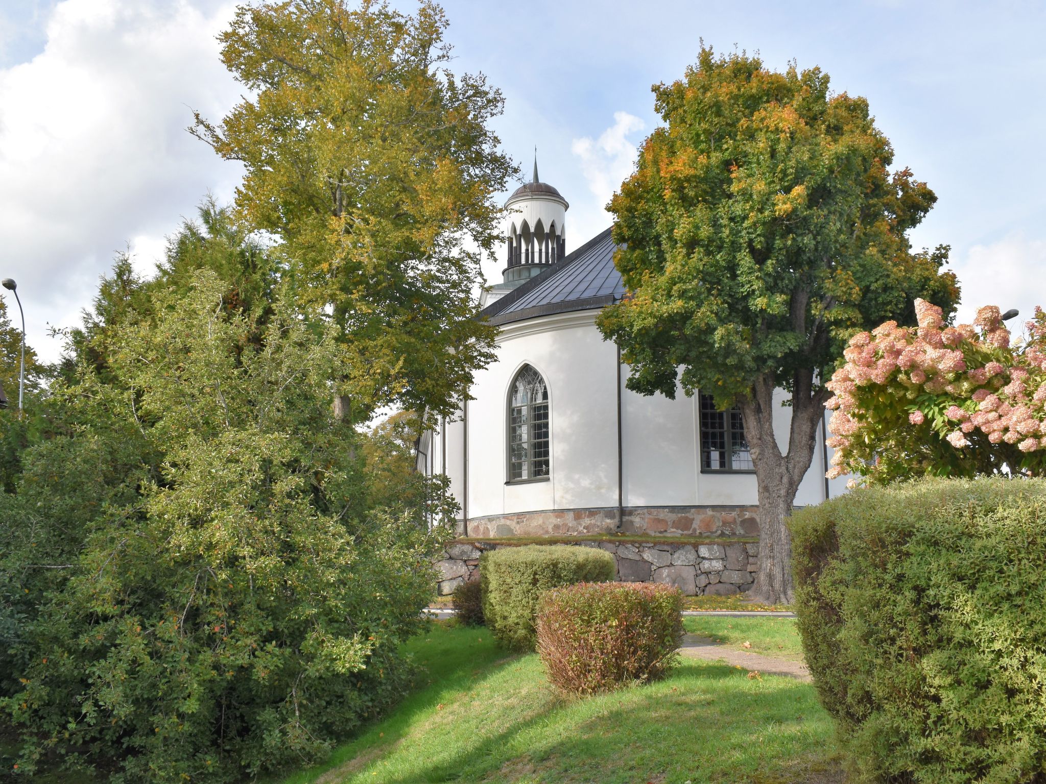 Typisch schwedisches Ferienhaus mit Garten-Drinnen