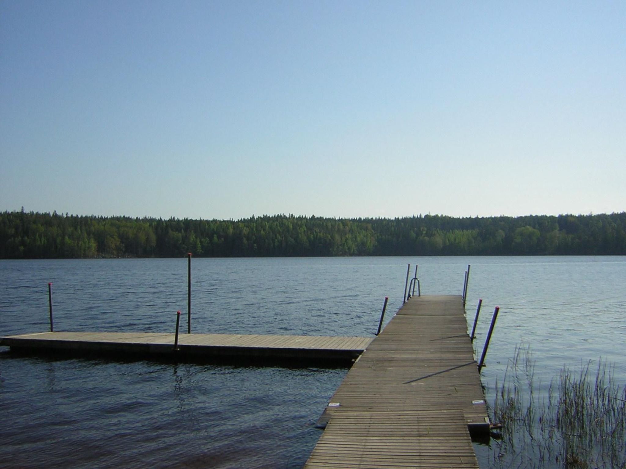 Typisch schwedisches Ferienhaus mit Garten-Drinnen
