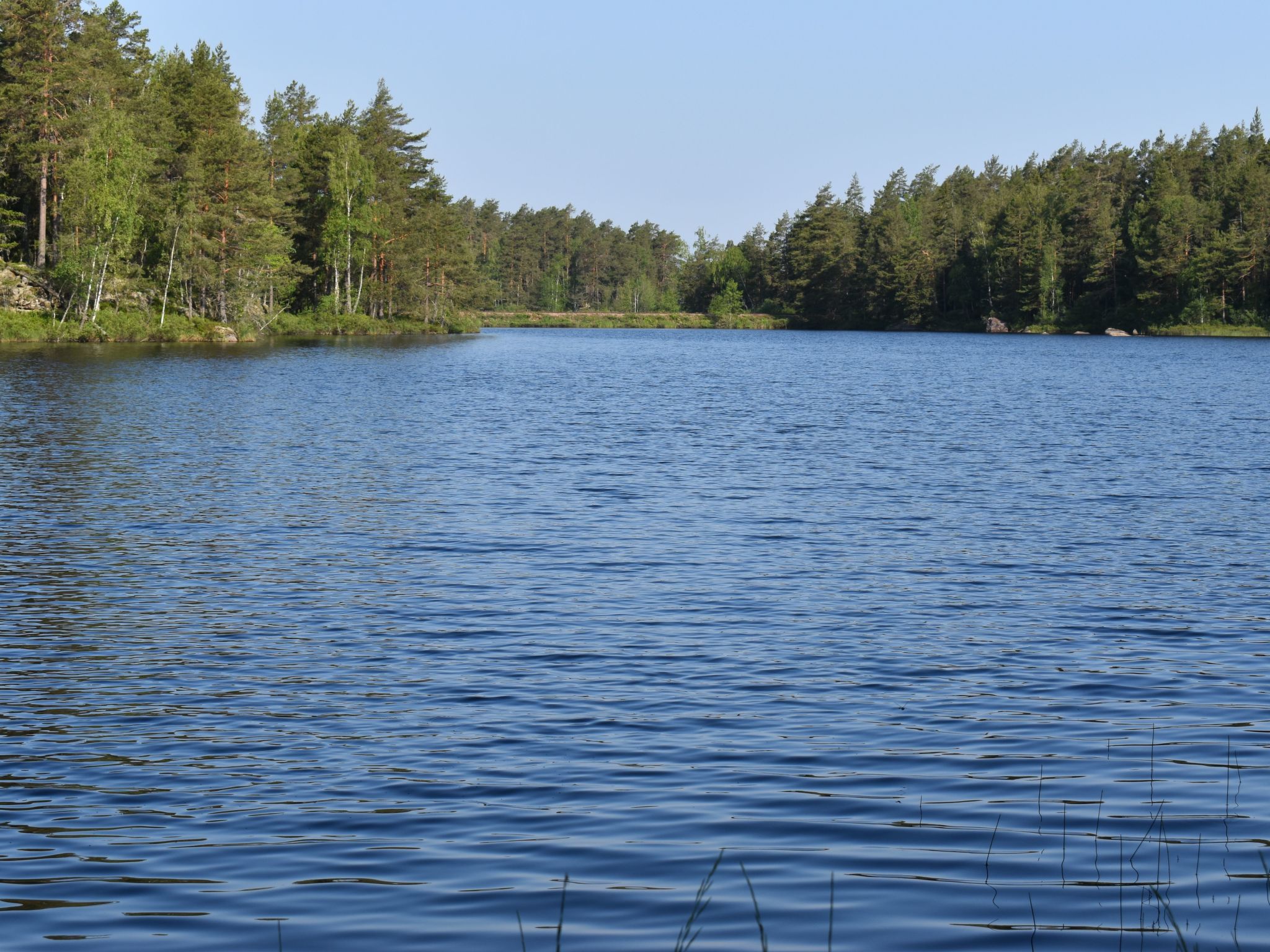 Typisch schwedisches Ferienhaus mit Garten-Drinnen
