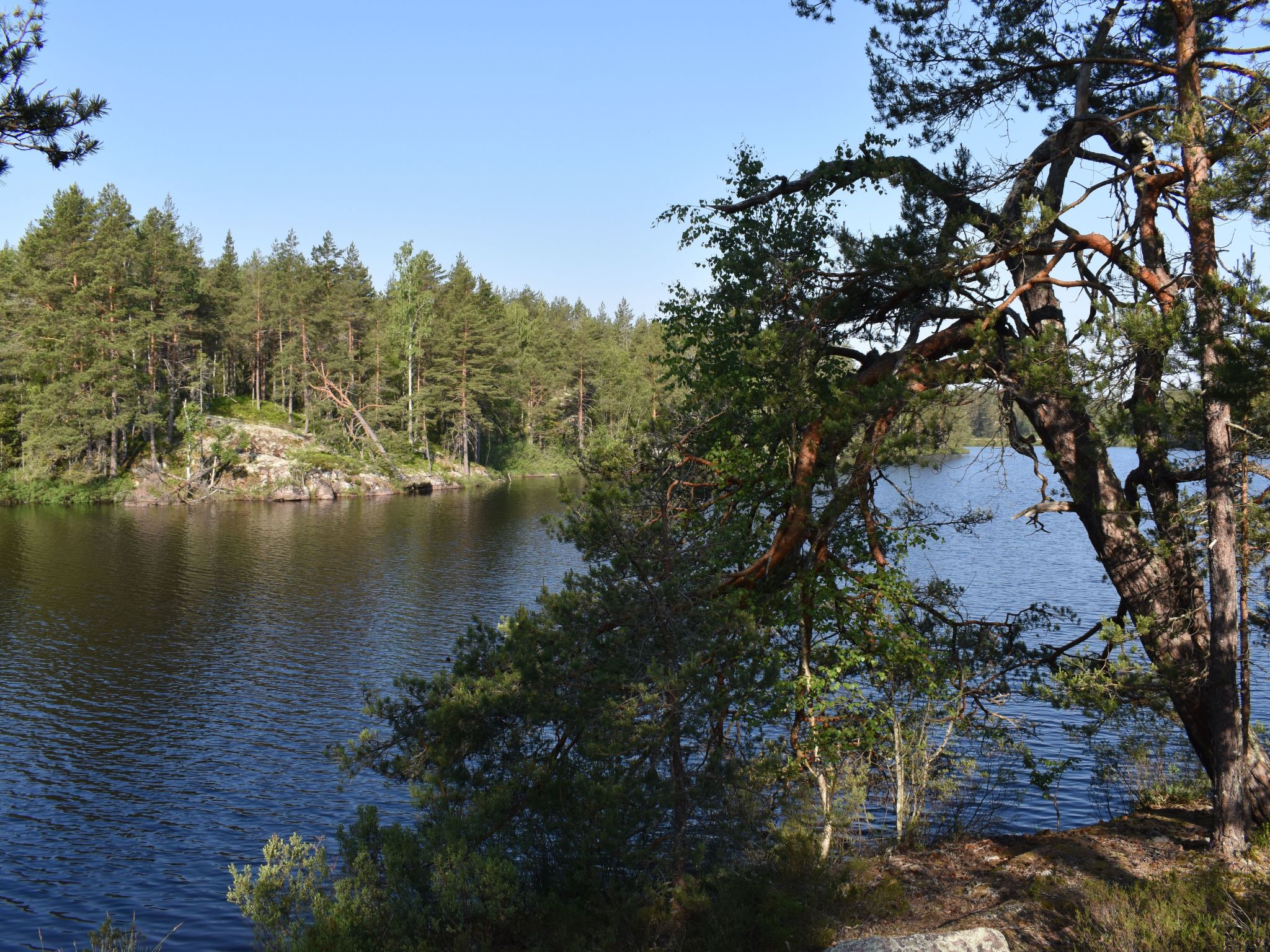 Typisch schwedisches Ferienhaus mit Garten-Drinnen