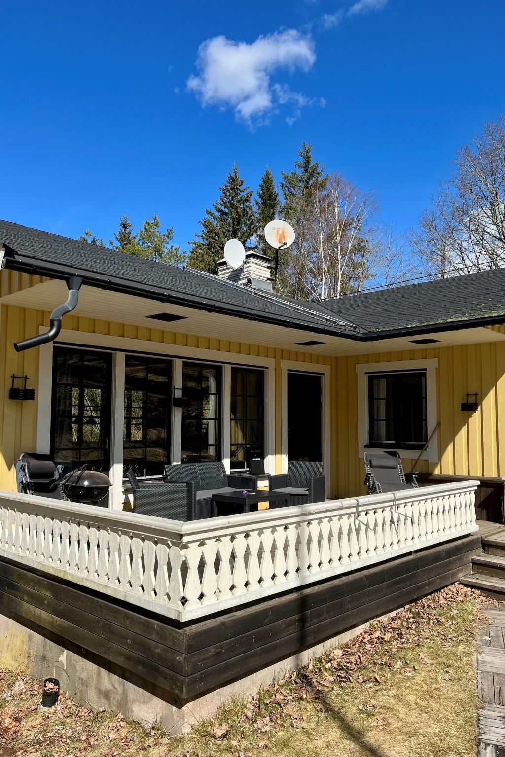 Mit Garten, Grill und Terrasse