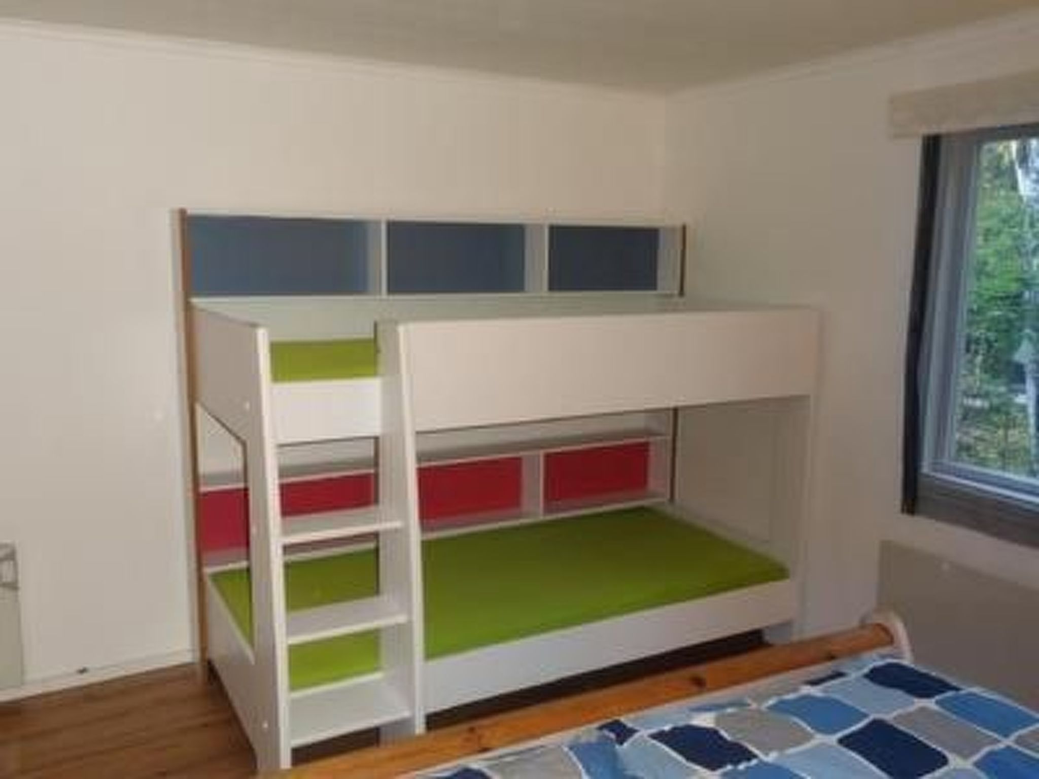 Charmantes Holzferienhaus mit Sauna-Drinnen