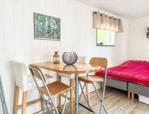 Lugnet: Vrijstaand vakantiehuis op 100 meter van het zandstrand in Hölick - thumbnail 3
