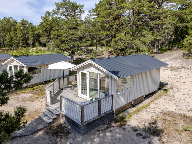 Aan het strand: Rustgevend vakantiehuis Hölick Minichalet 1 in Hölick