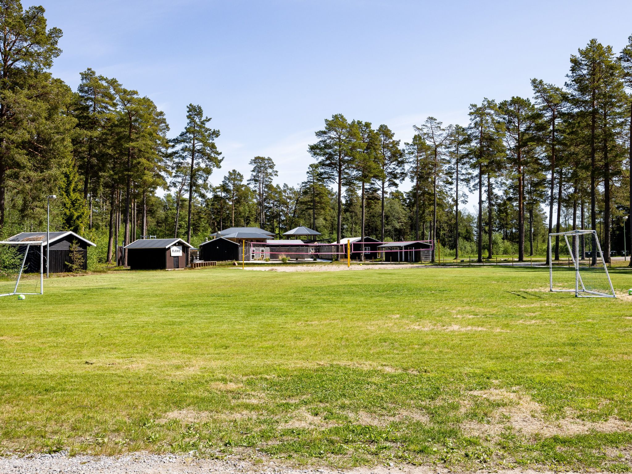 Hölick Tallen 1-Buiten
