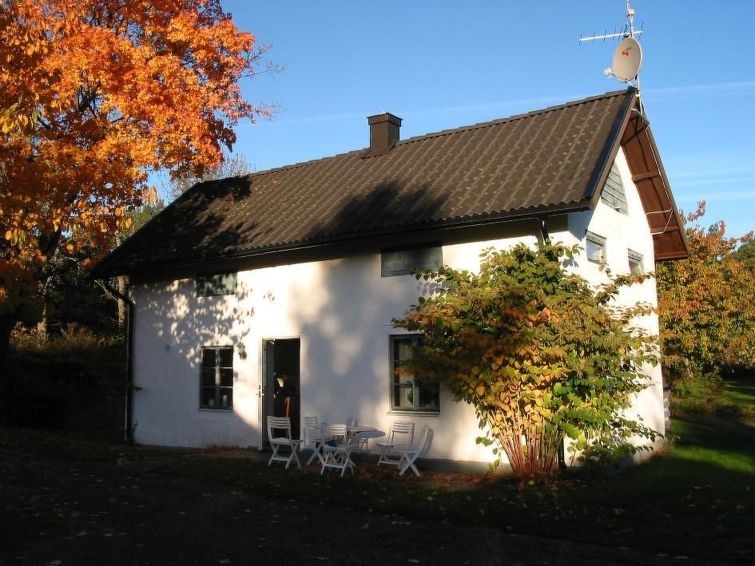 Vrijstaand vakantiehuis op 600 m van zee in Loftahammar in Loftahammar