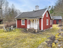 Kråktorpet: Idyllische Zweedse cottage tussen bos en weilanden - thumbnail 1